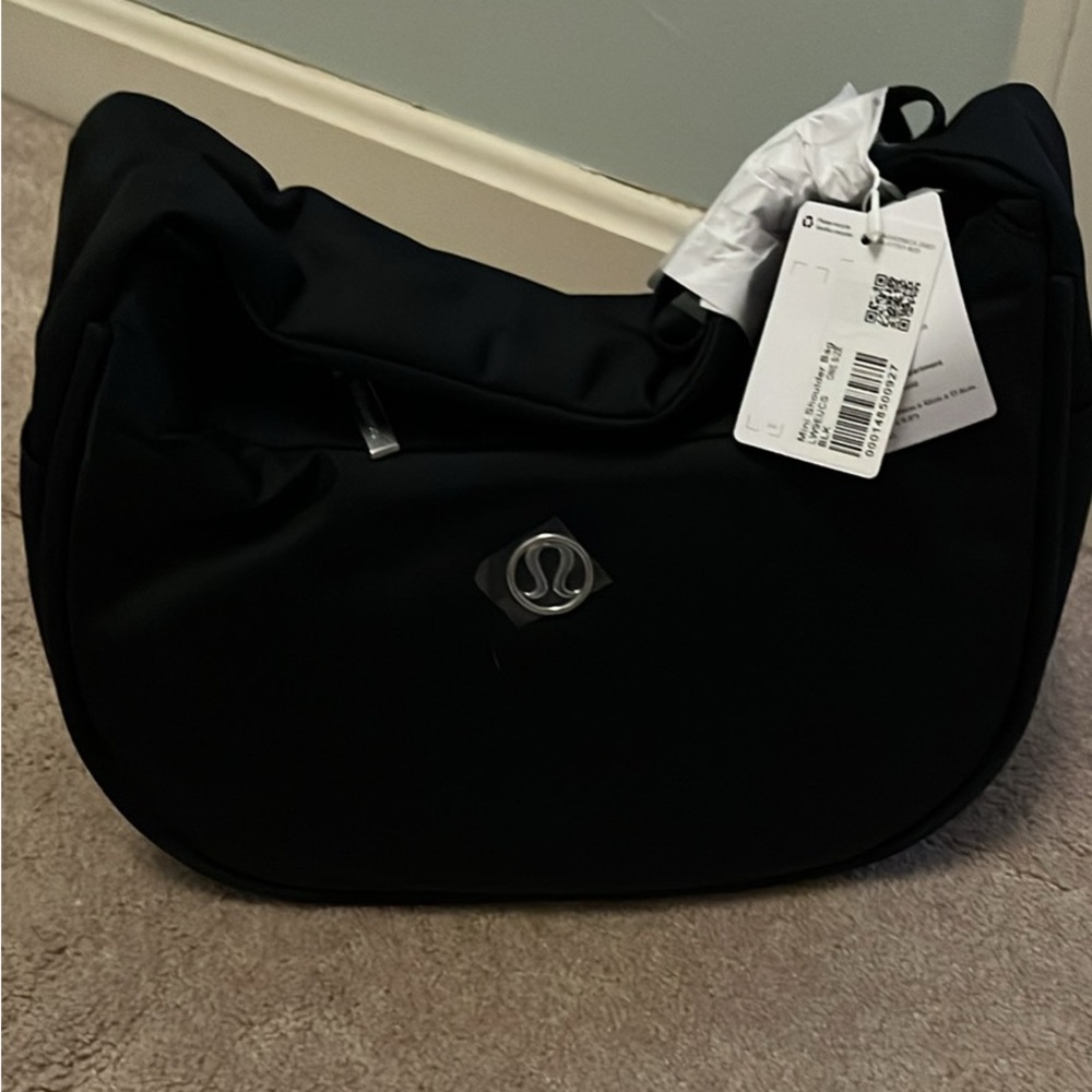 Lululemon Black Crossbody Bag 4L black, NWT